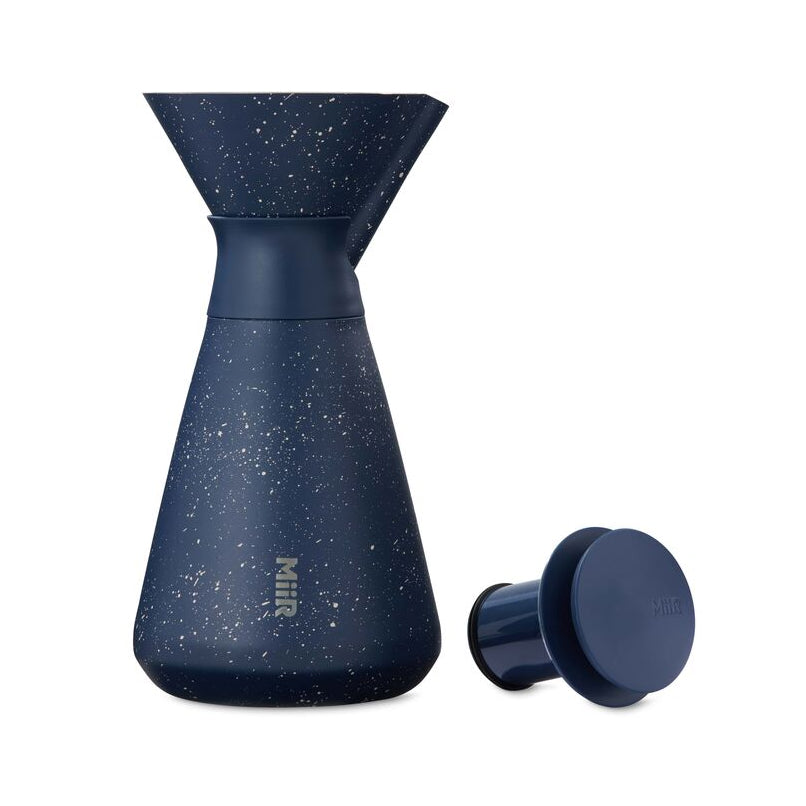 new-standard-carafe-l8 WebPDP-33oz_New_Standard_Carafe_Tidal_Blue_Speckle_Studio__CAR1SVOS225_Front_Lid_Staged.jpg