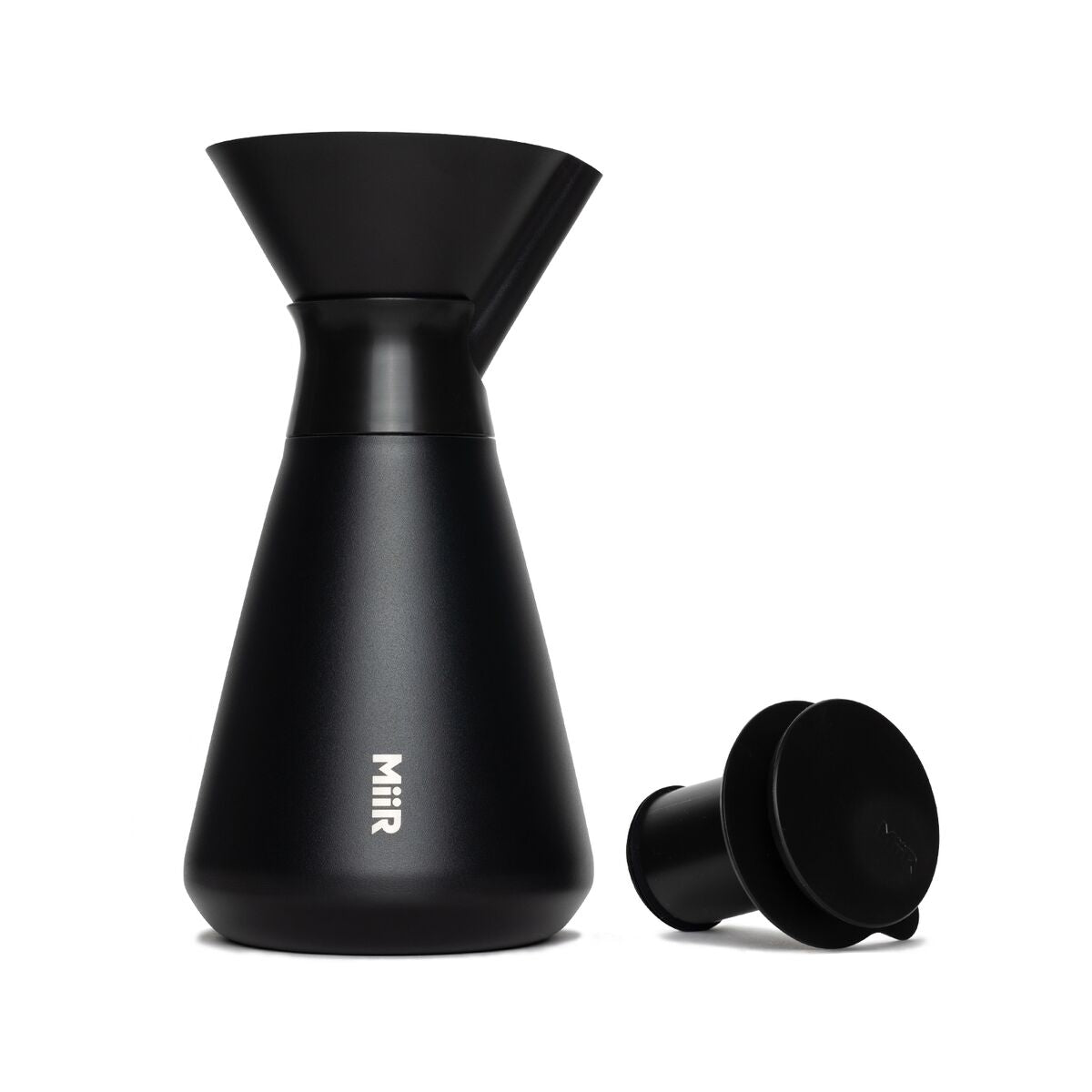 new-standard-carafe-l8 WebPDP-Carafe_Black_Studio_0722_Front_Lid_Staged__CAR1SVOS002.jpg