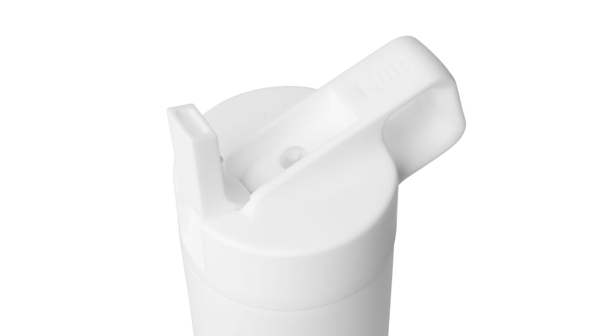 straw-bottle-q2 WebPDP-Straw_Lid_2_White_Studio_0221_45deg_Open__WMB2SL20001.jpg