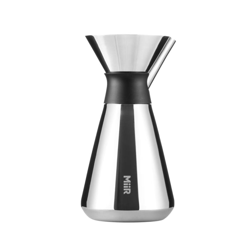 new-standard-carafe-l8 Web_PDP-Polished_Stainless_Carafe_33oz_SS_Studio_X2_07182024_Front_CAR1SVOS005_1_2.jpg